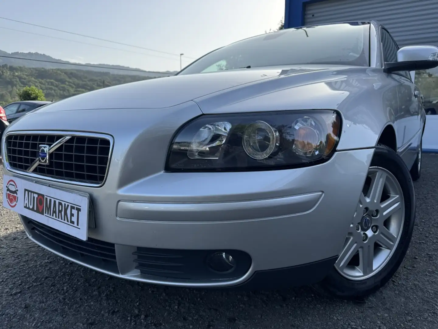 Volvo S40 2.0D Momentum - 1