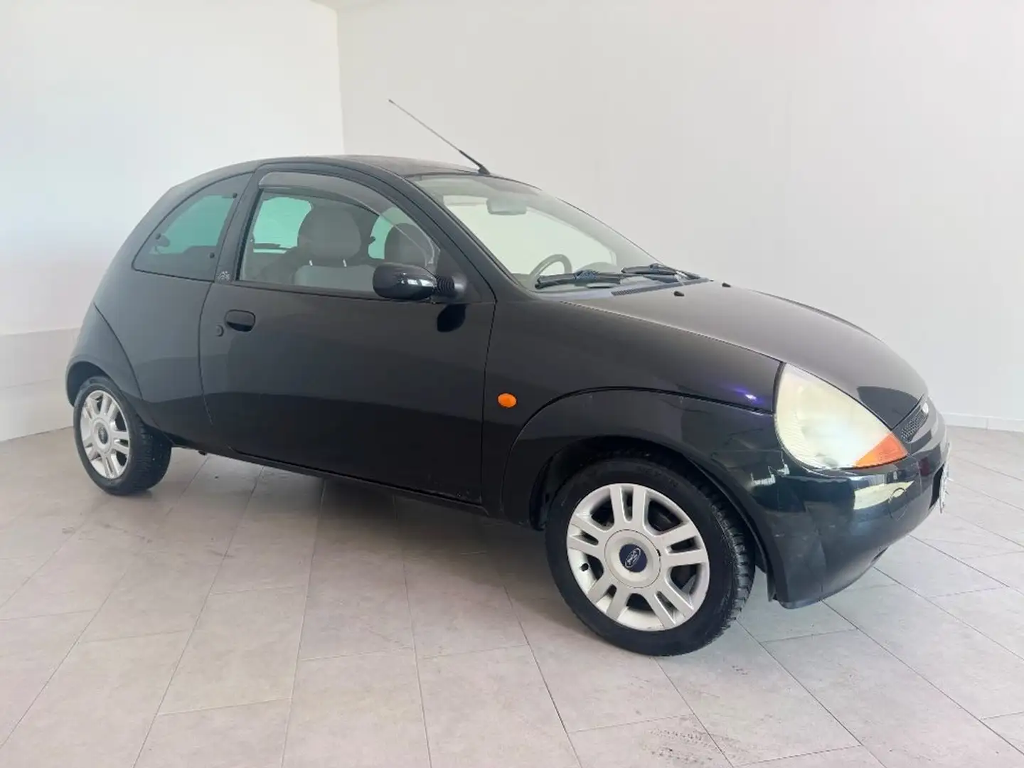 Ford Ka/Ka+ 1.3 Leather Collection Schwarz - 2