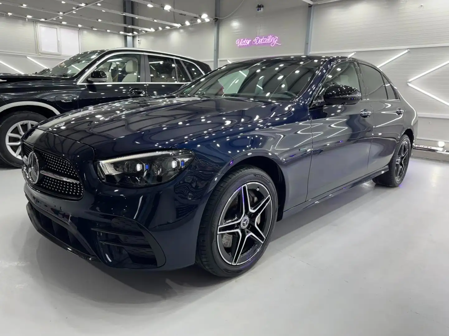 Mercedes-Benz E 300 E 300 e 4-Matic PHEV Bleu - 1