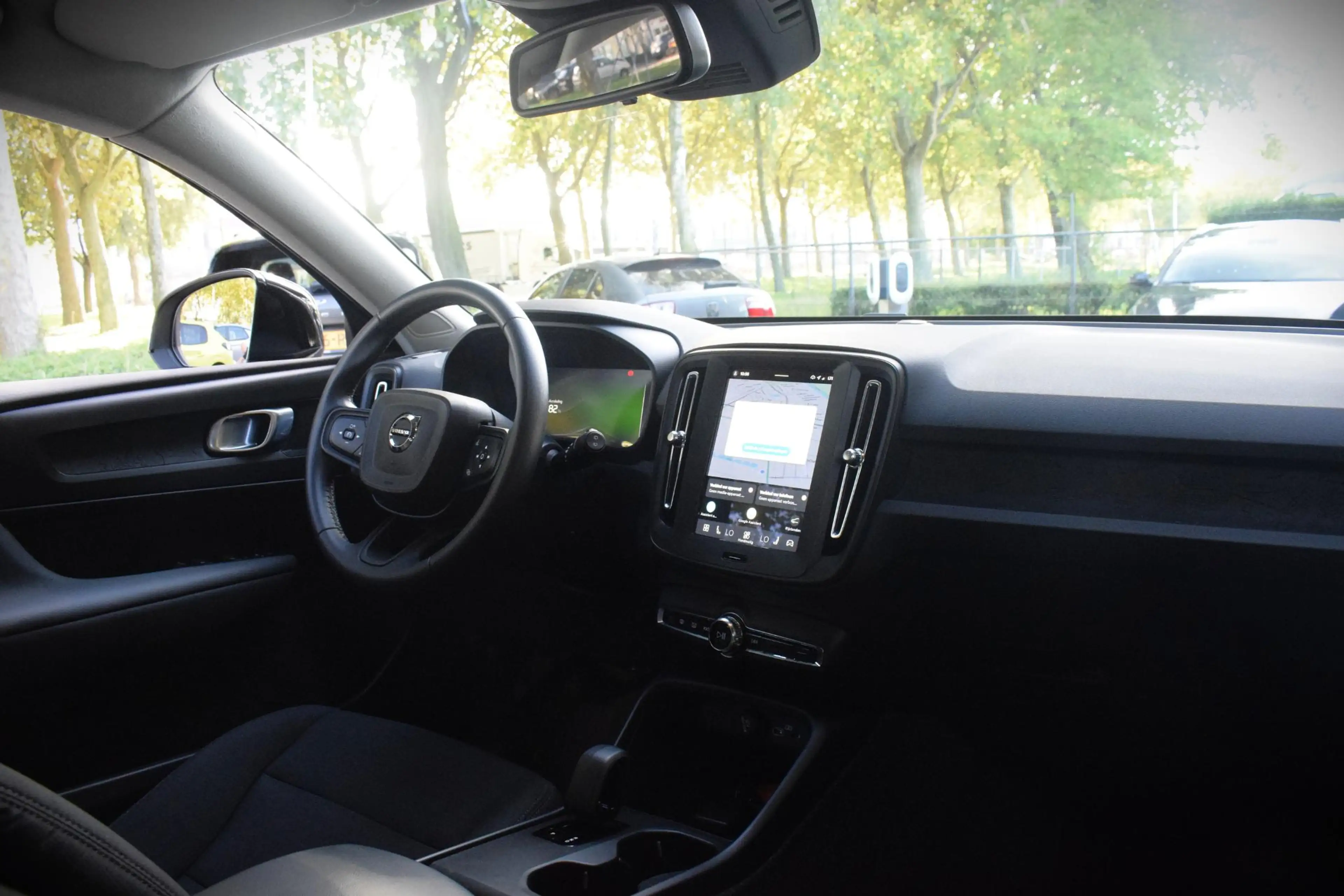Volvo EX40 Single Motor Essential 70 kWh CARPLAY|19INCH|CAMER — photo 21