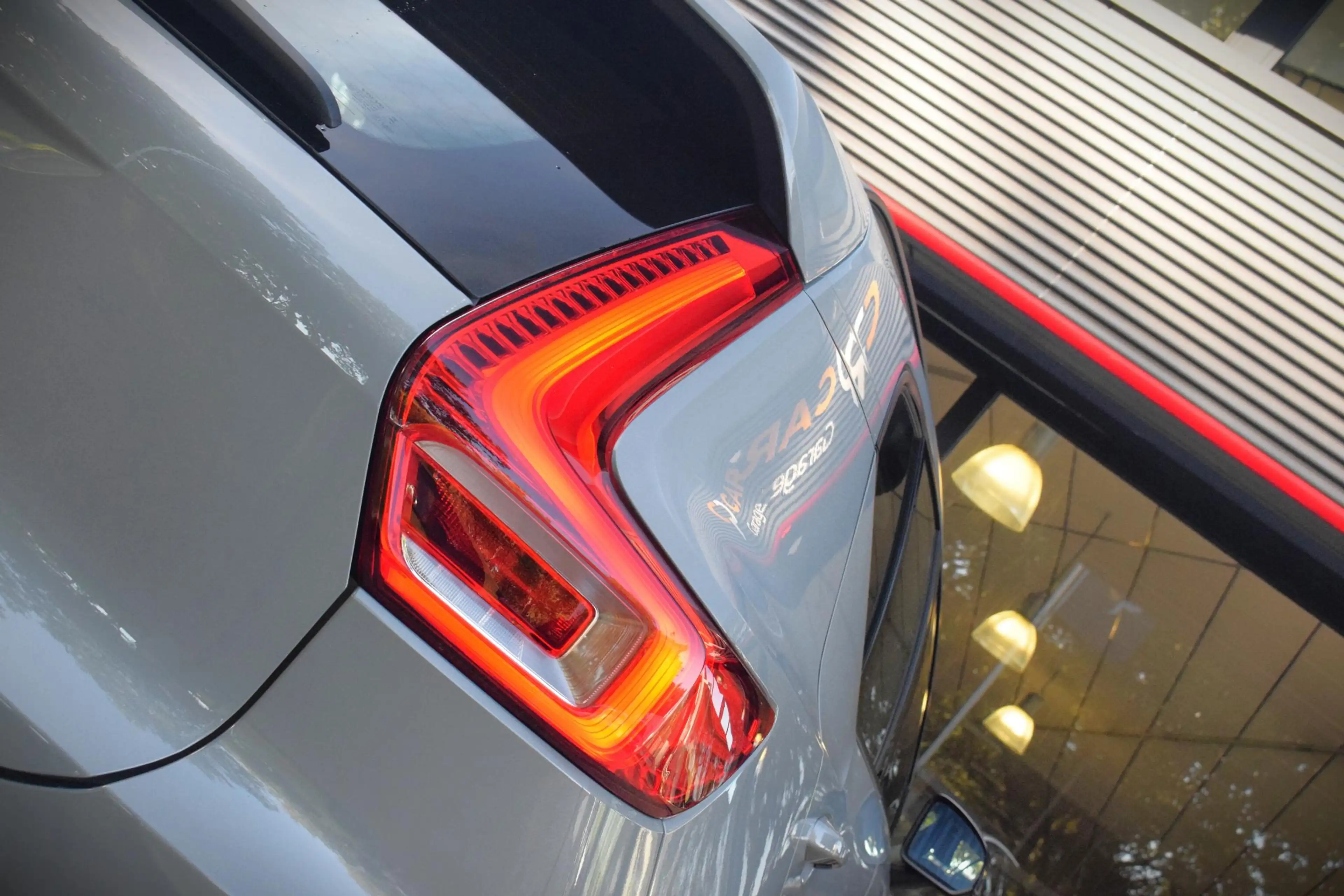 Volvo EX40 Single Motor Essential 70 kWh CARPLAY|19INCH|CAMER — photo 25
