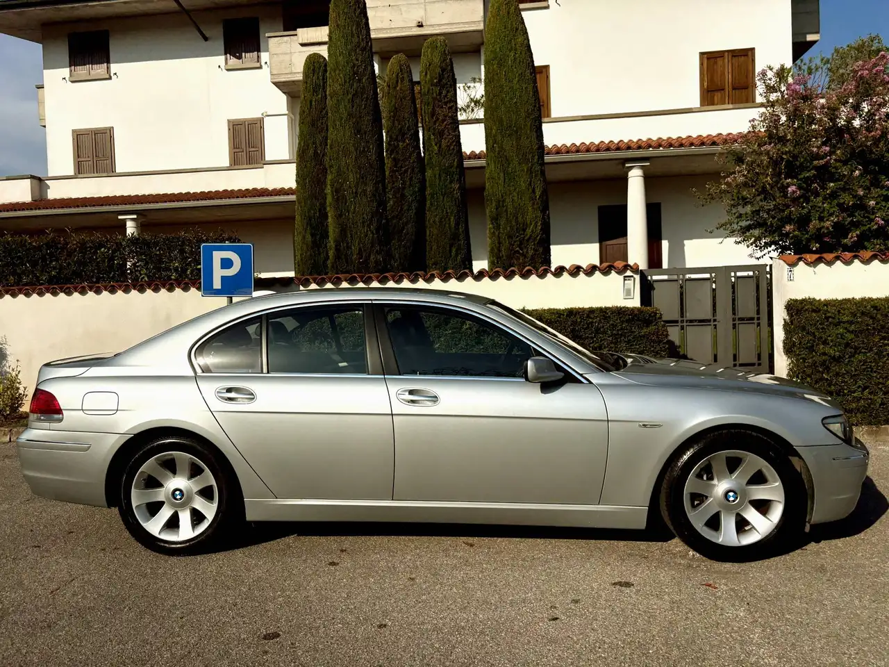 BMW 730D - 231ch -134000KM - 1ERE MAIN - VOLANT EN CUIR - SELLERIE EN CUIR
