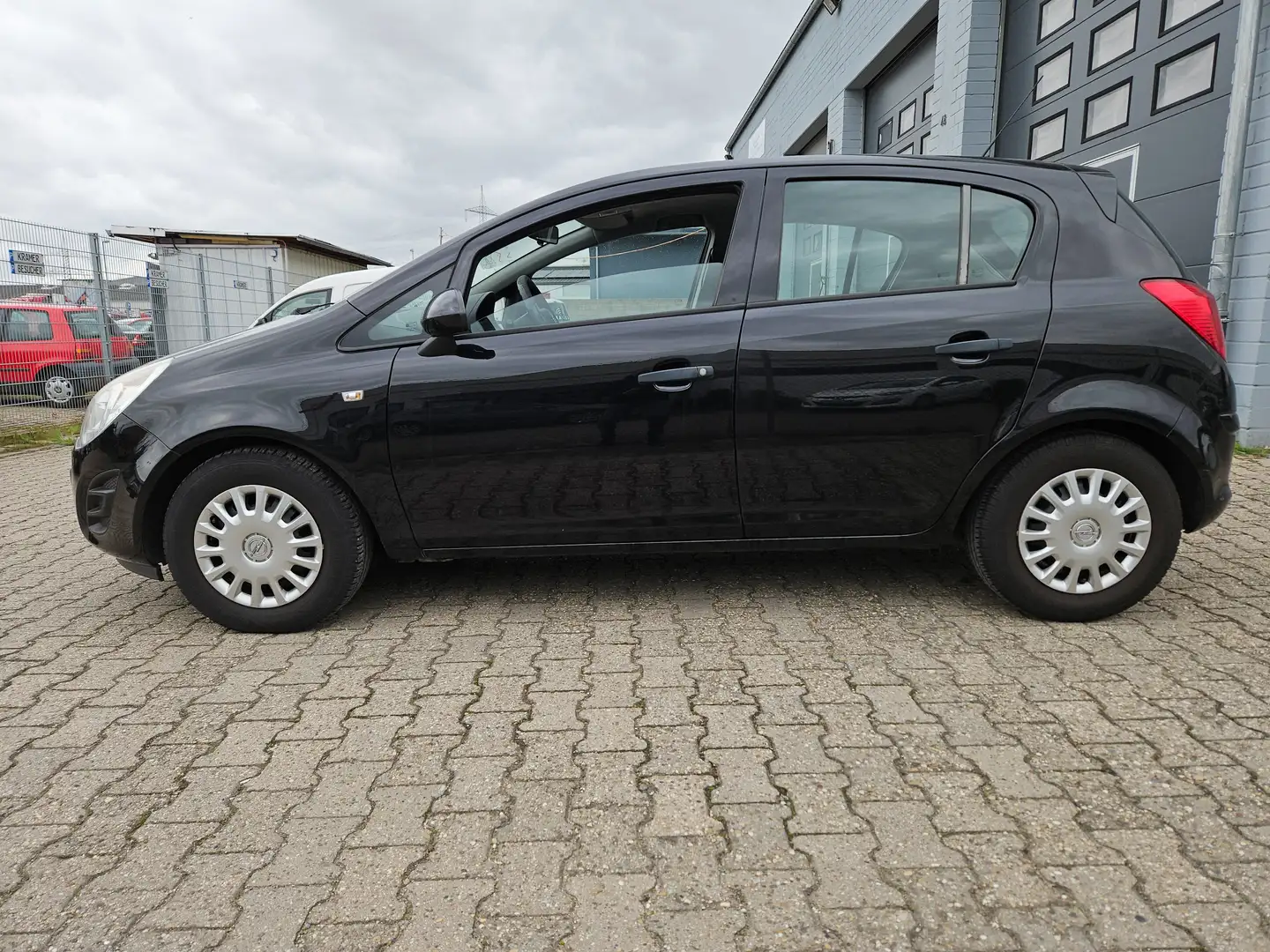 Opel Corsa D 1.2 ecoFLEX Selection Klima 1-Hand HU-04.2026 Noir - 2