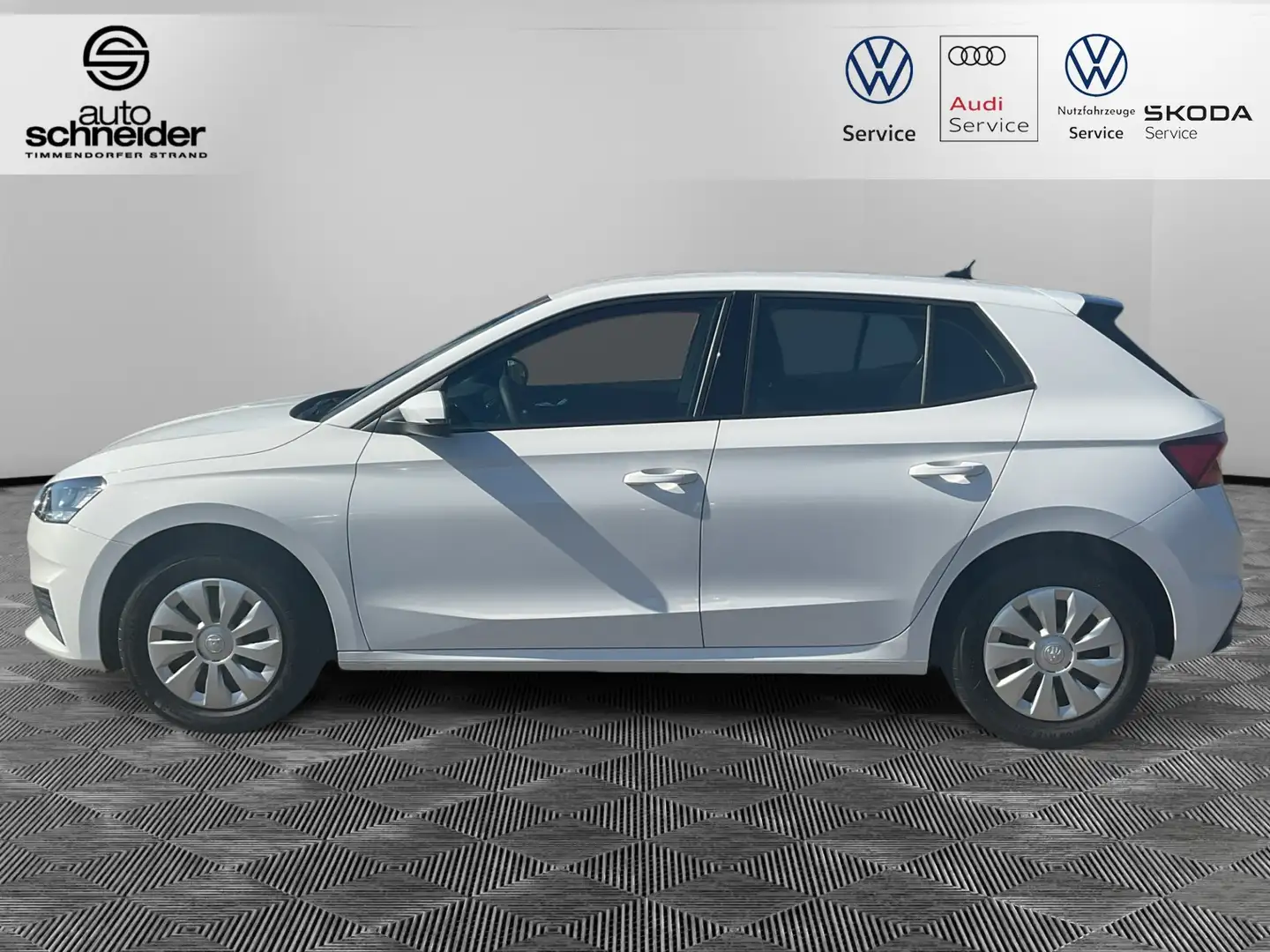 Skoda Fabia 1.0 MPI Active AHK LED Sitzhzg Smart-Link Weiß - 2
