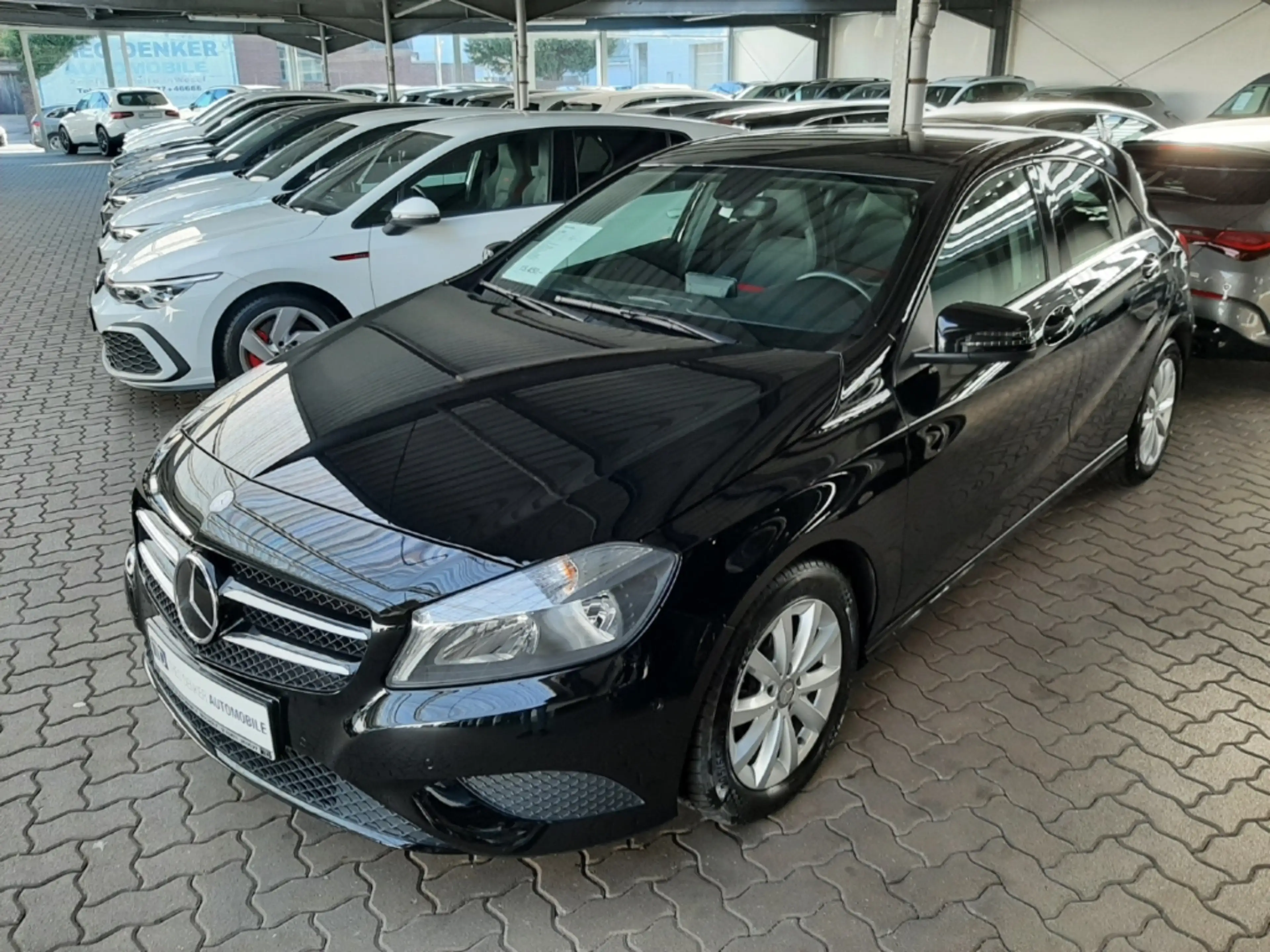 Mercedes-Benz A 180 7G DCT Style PDC Nav — photo 2