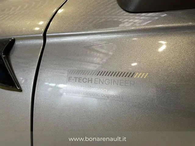 Renault Clio view 8