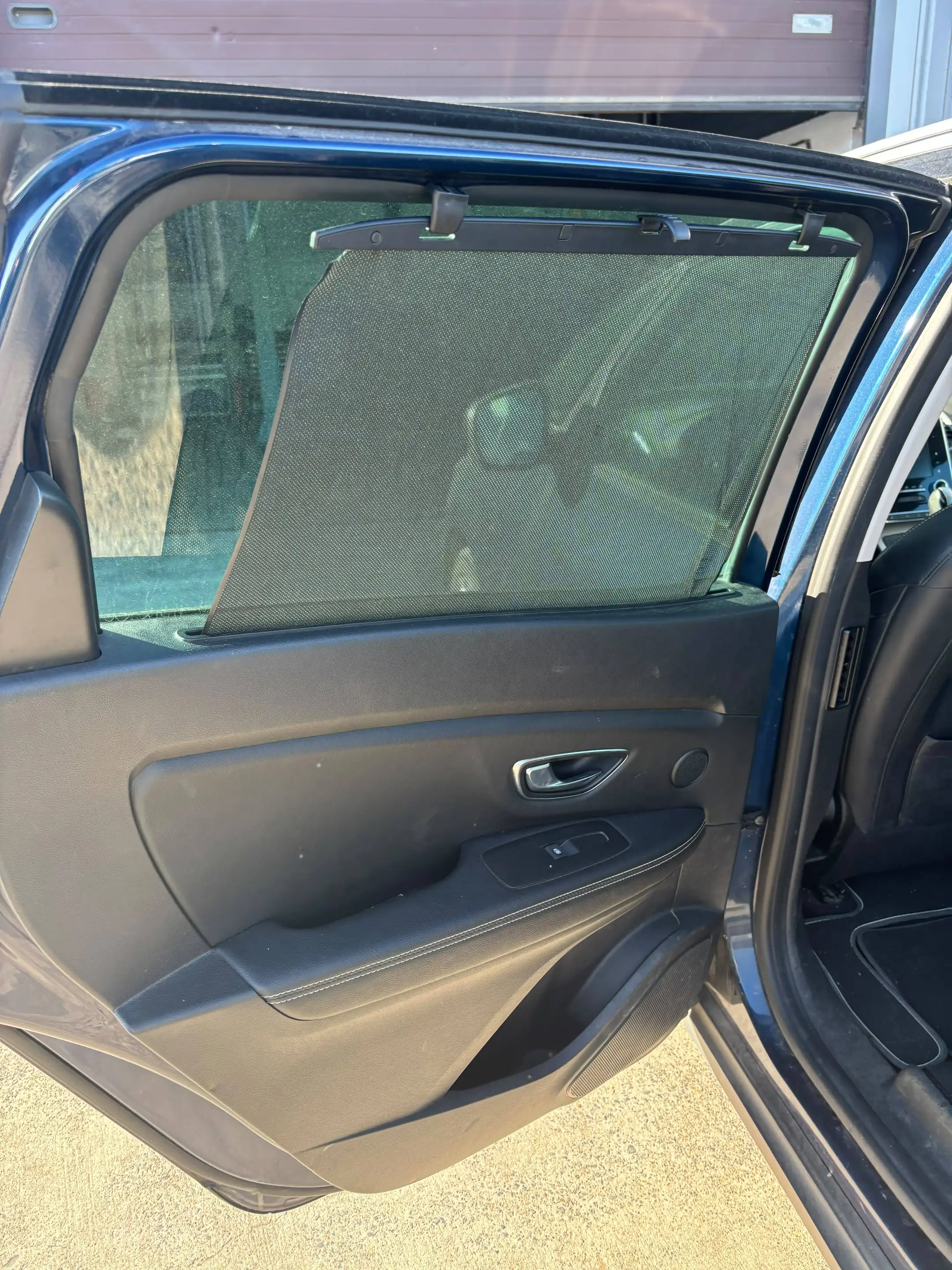Renault Scenic Scenic 1.33 TCe Black Edition EDC GPF — photo 15