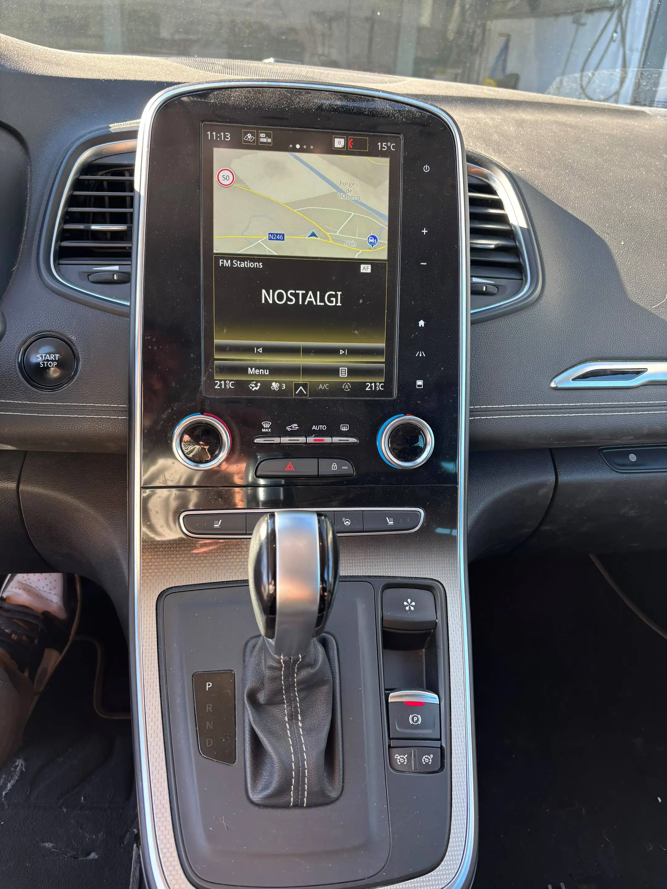 Renault Scenic Scenic 1.33 TCe Black Edition EDC GPF — photo 11