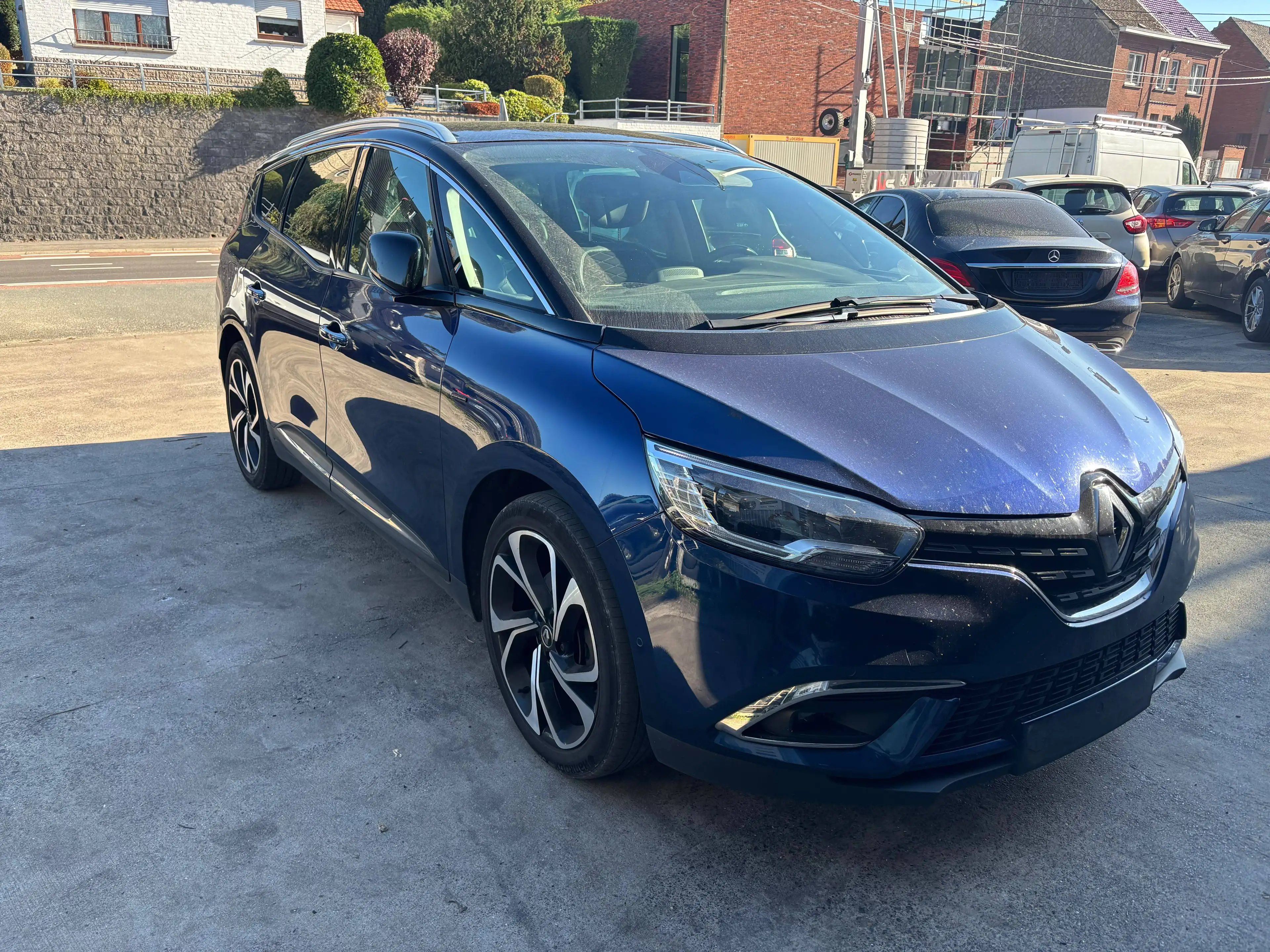 Renault Scenic Scenic 1.33 TCe Black Edition EDC GPF — photo 2
