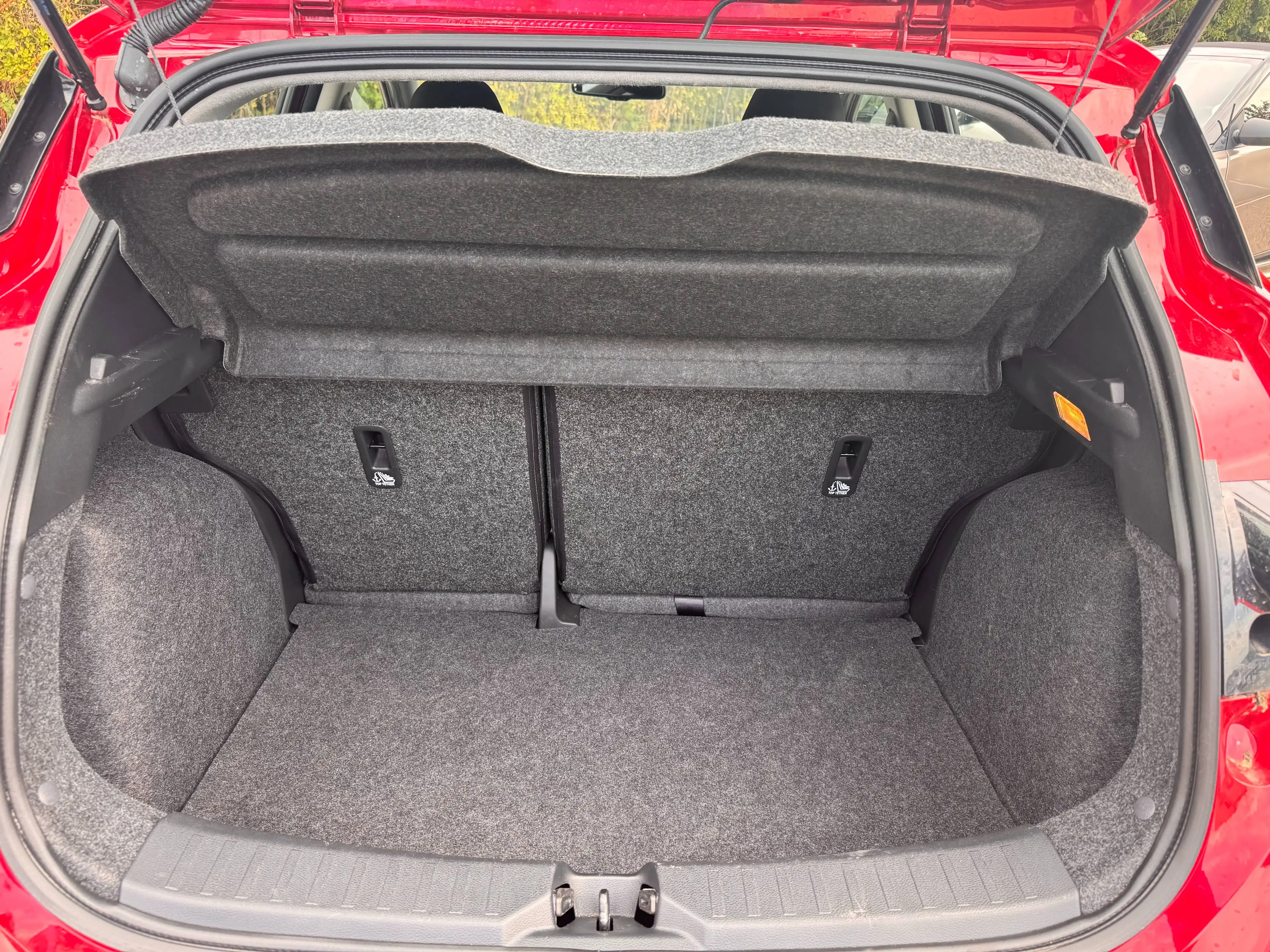 Nissan Micra Micra 1.0 — photo 8
