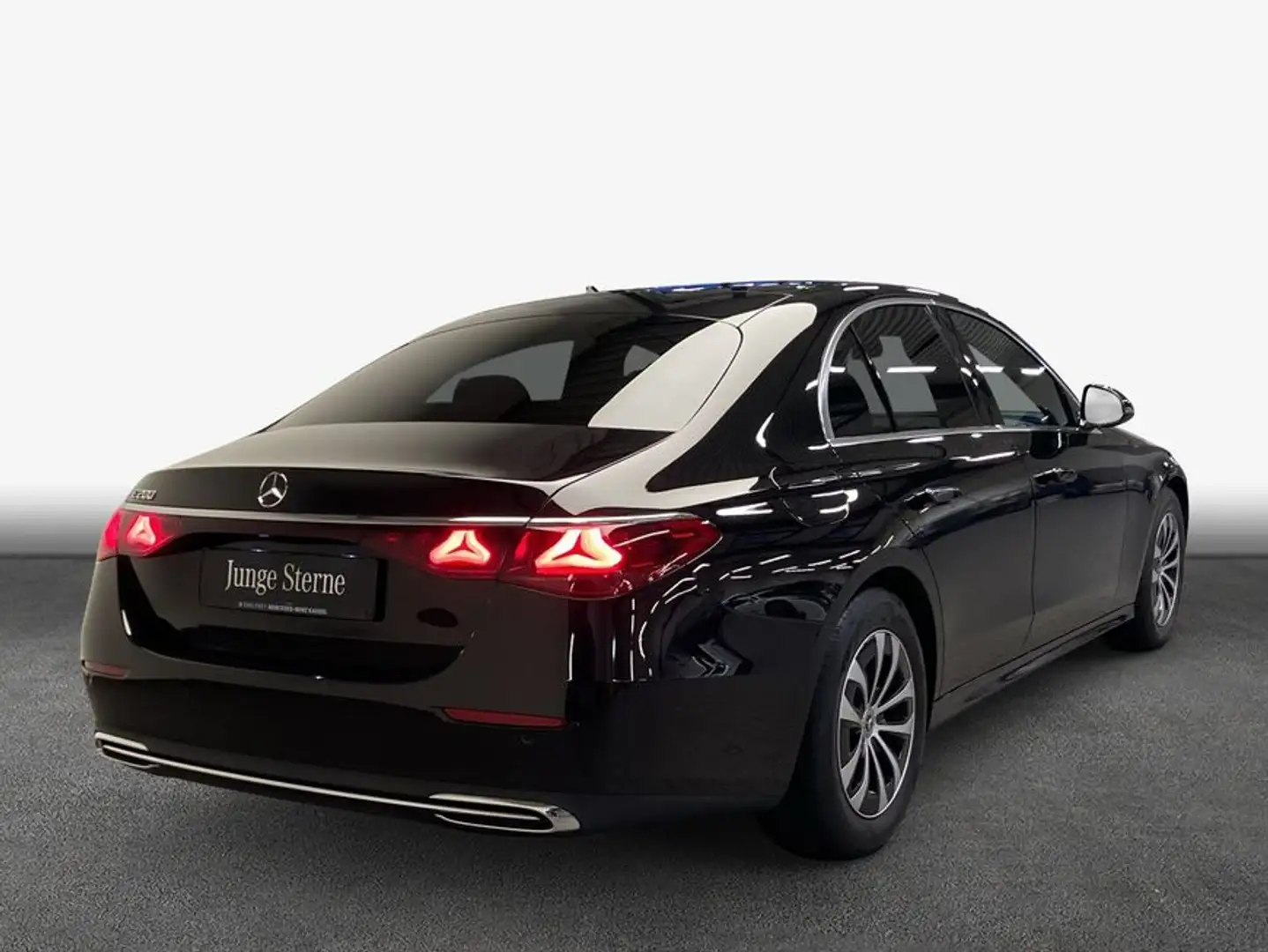 Mercedes-Benz E 200 E-Klasse Schwarz - 2