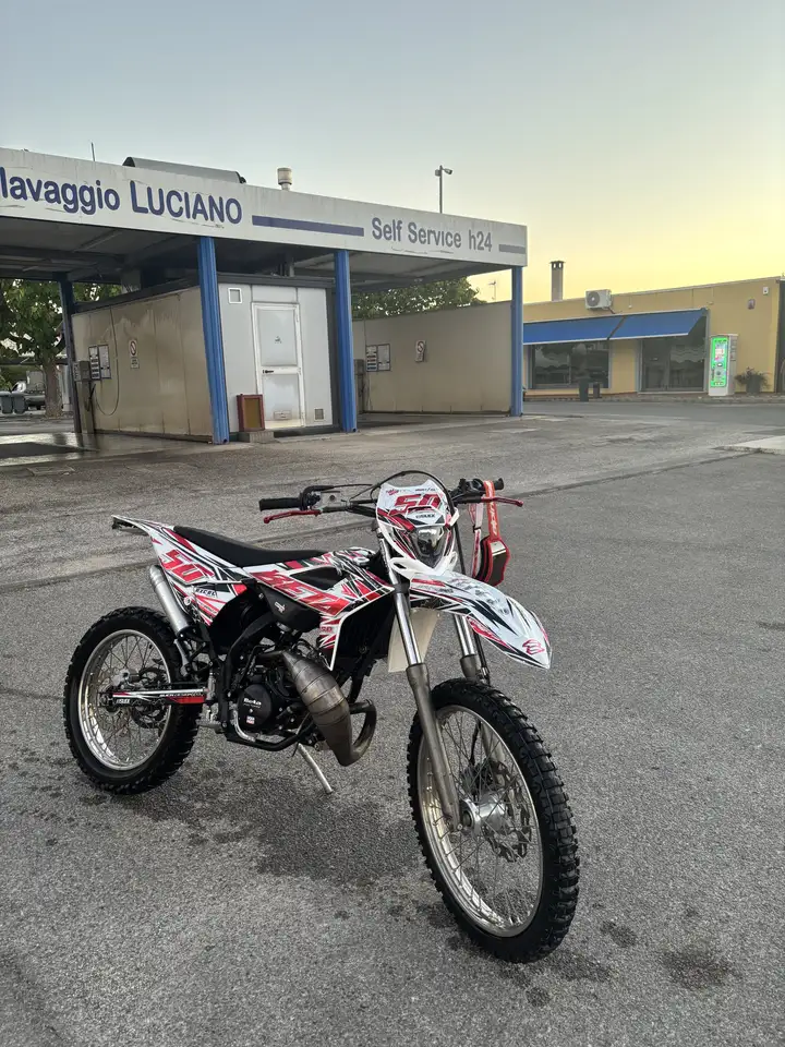 Beta RR 50