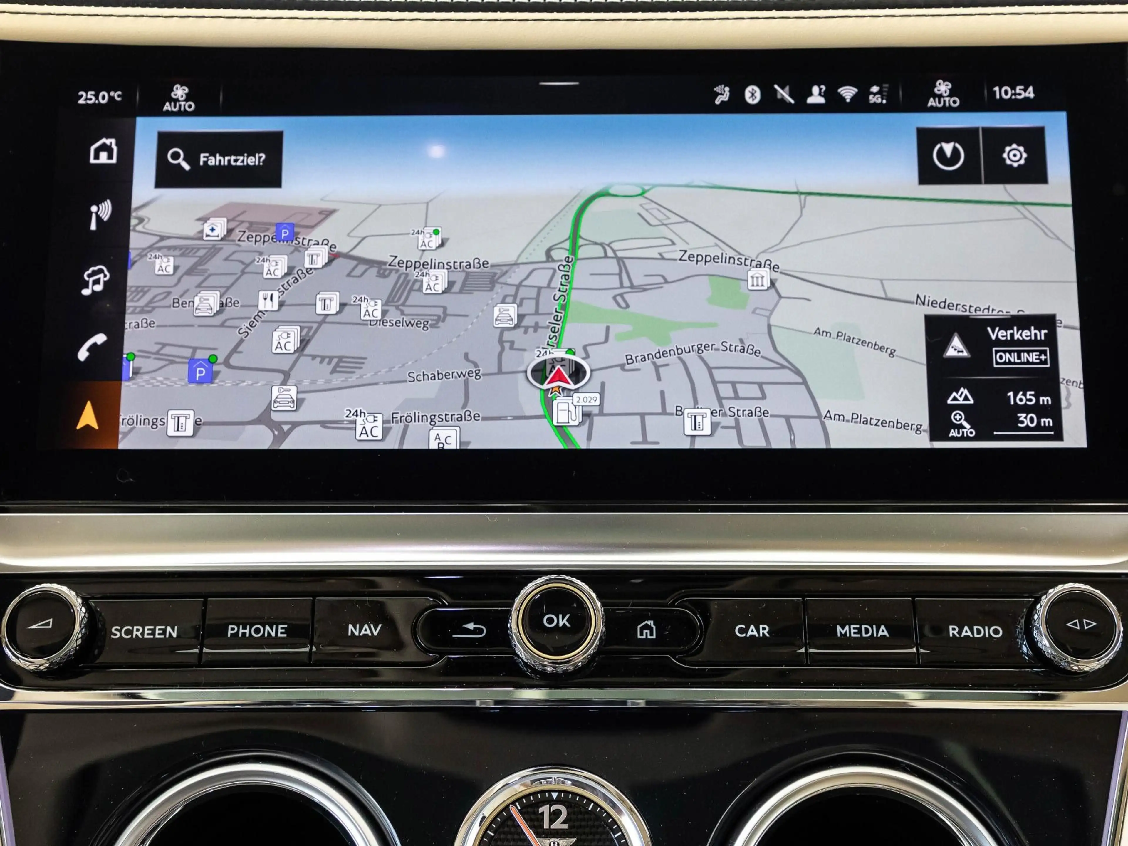 Bentley Continental GT Azure (MY26) Hybrid — photo 14
