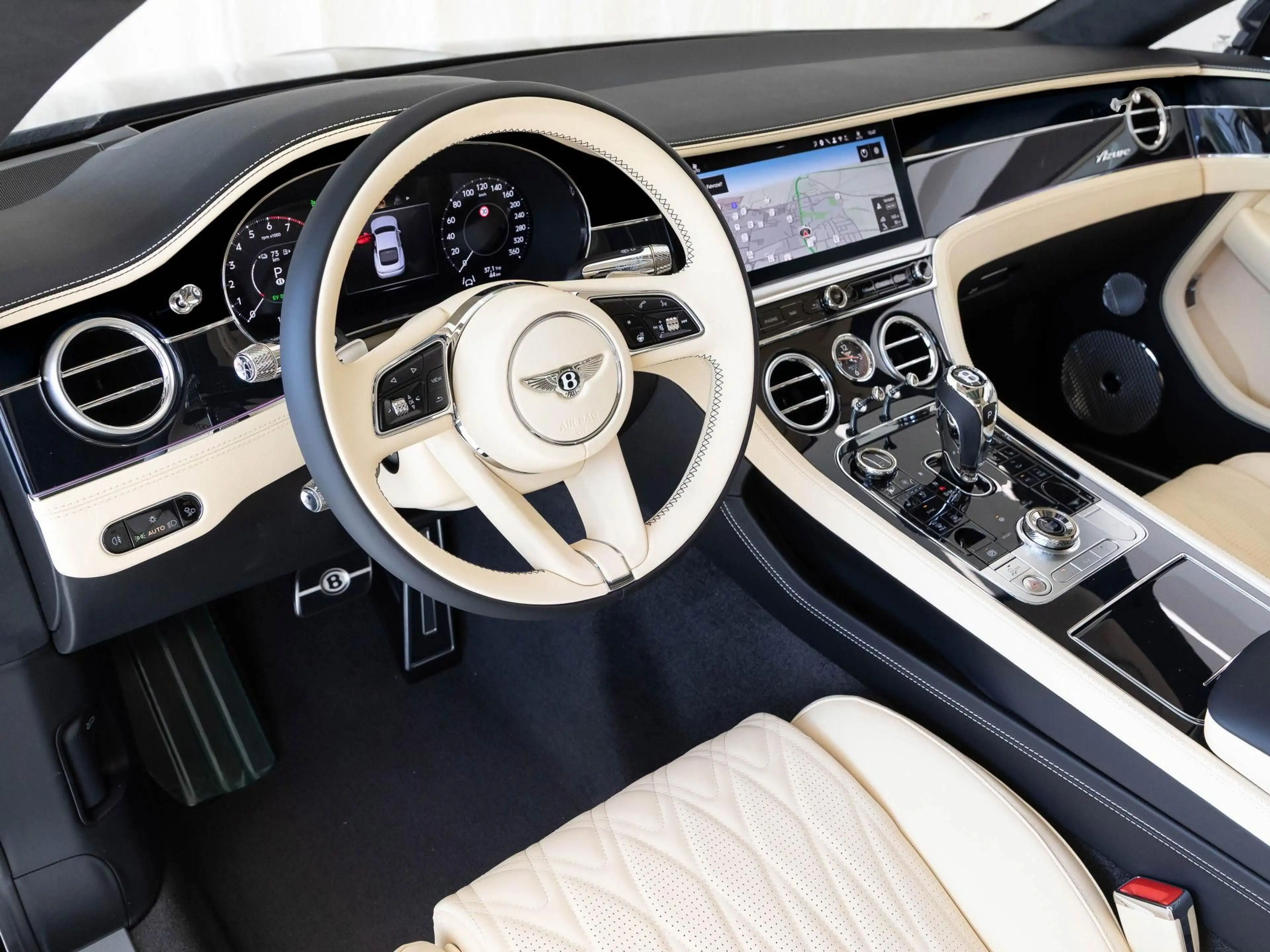 Bentley Continental GT Azure (MY26) Hybrid — photo 6