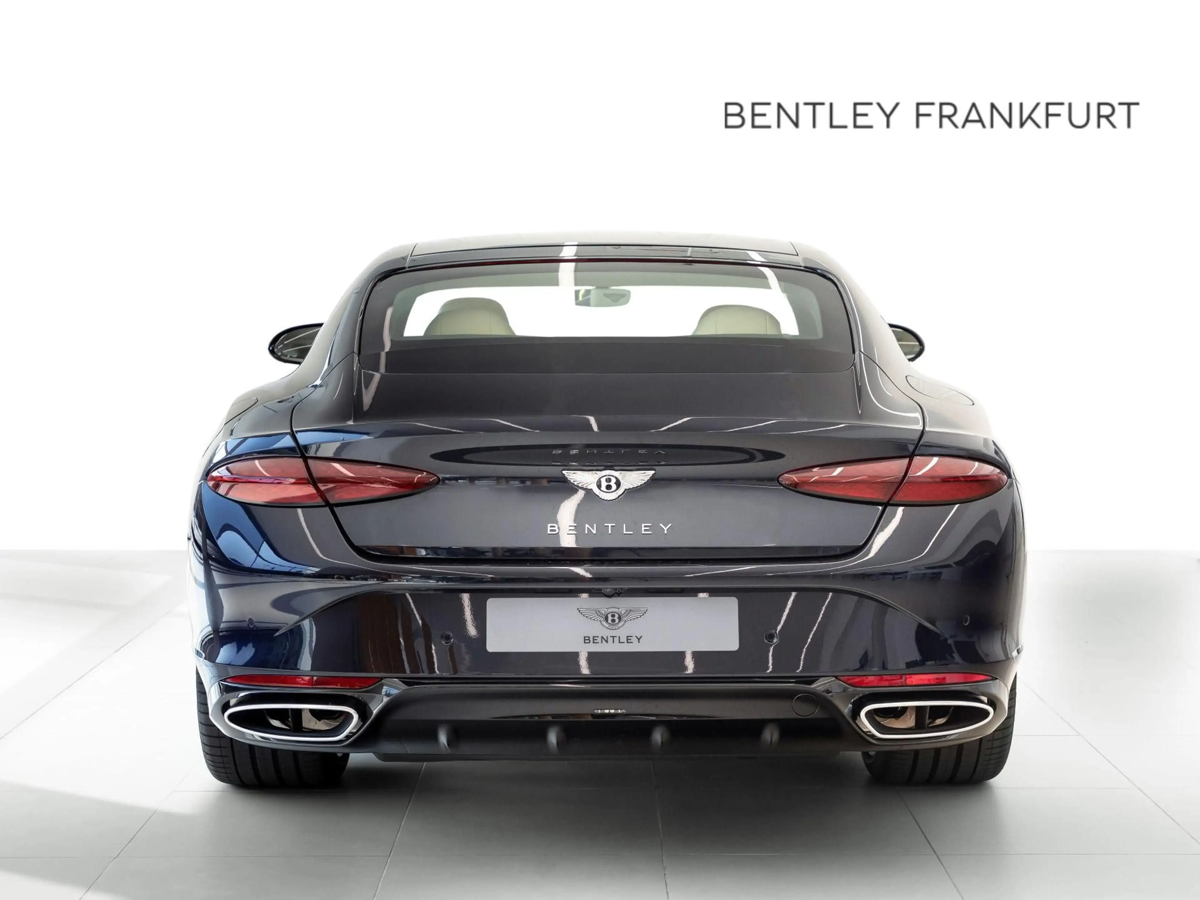 Bentley Continental GT Azure (MY26) Hybrid — photo 4