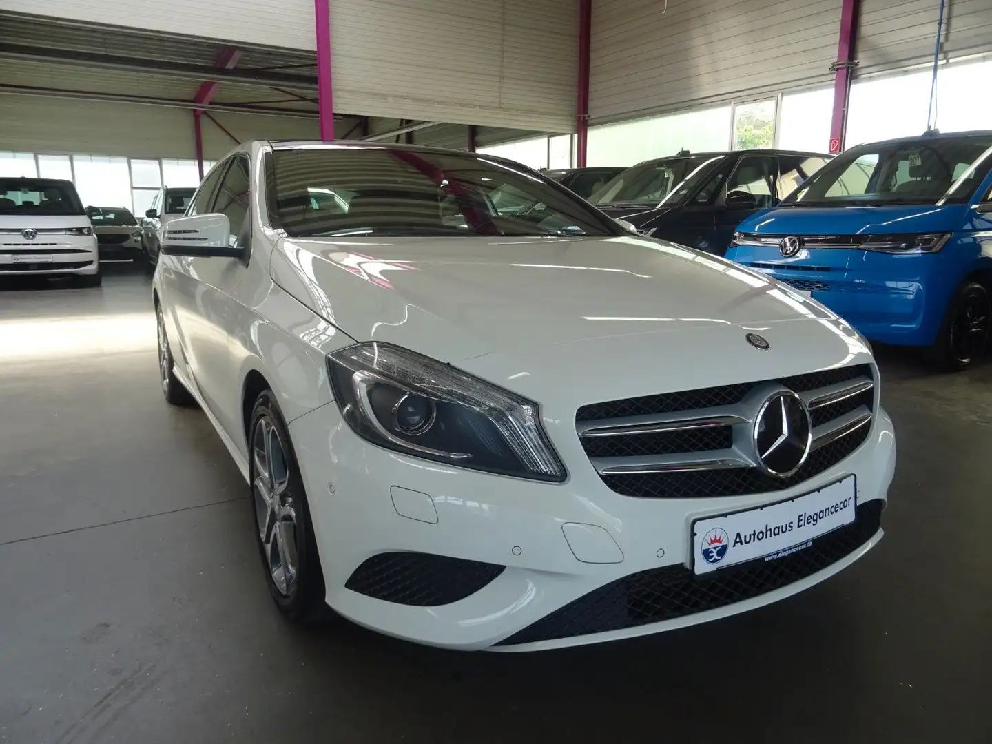 Mercedes-Benz A 200 BlueEfficiency*PANO*XENON*ASSISTENT*CAM* Weiß - 2