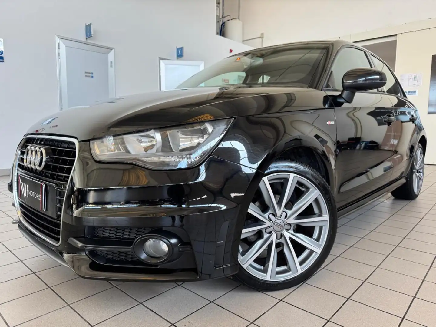 Audi A1 1.4 SPB TDI ultra S tronic */*S LINE*/*OK NEOP.*/* Schwarz - 1