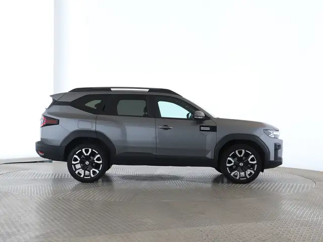 Dacia Bigster view 8
