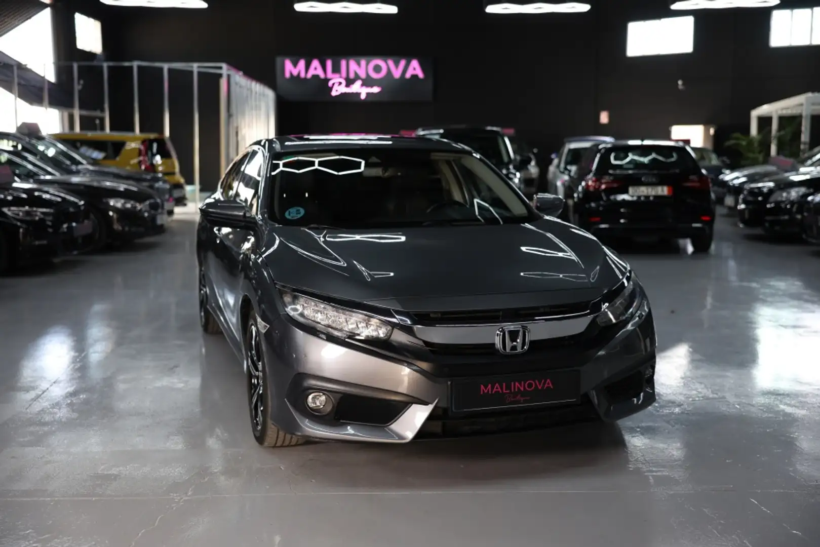 Honda Civic Berlina Manual de 5 Puertas Gris - 1