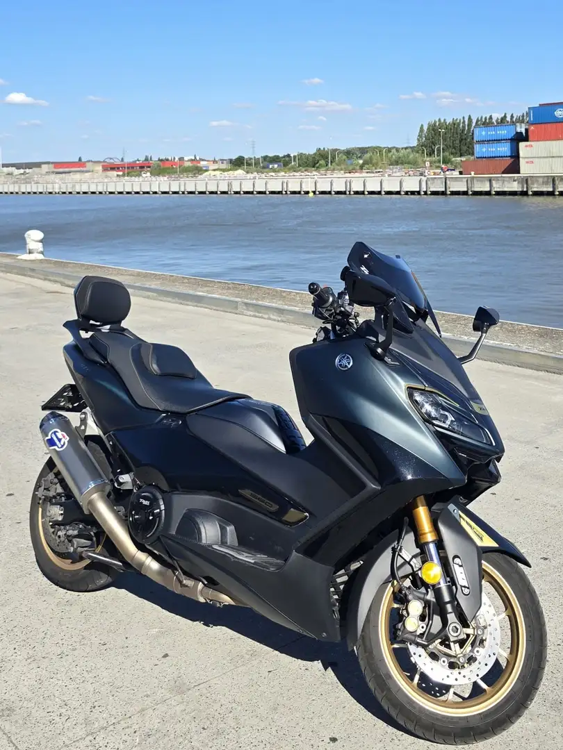 Yamaha TMAX 560 Édition TECH-MAX équipé toutes options Grijs - 1