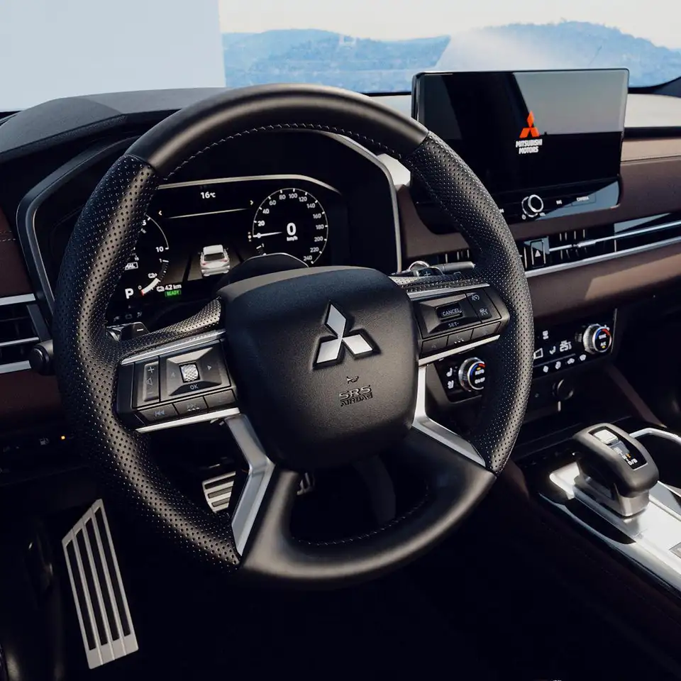 Mitsubishi Outlander 2026 — фото 12
