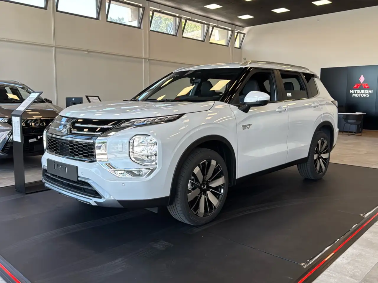 Mitsubishi Outlander 2026