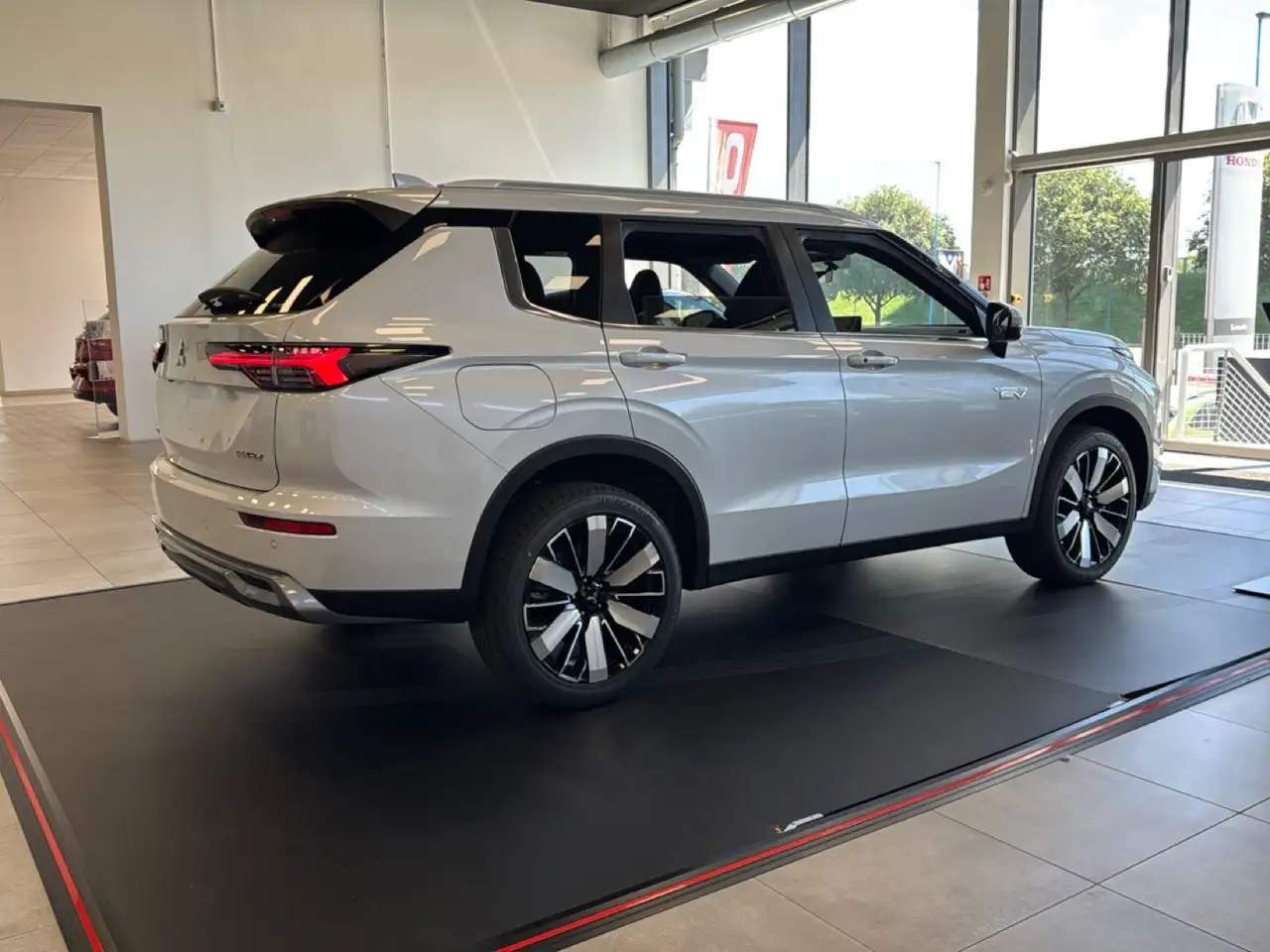 Mitsubishi Outlander 2026