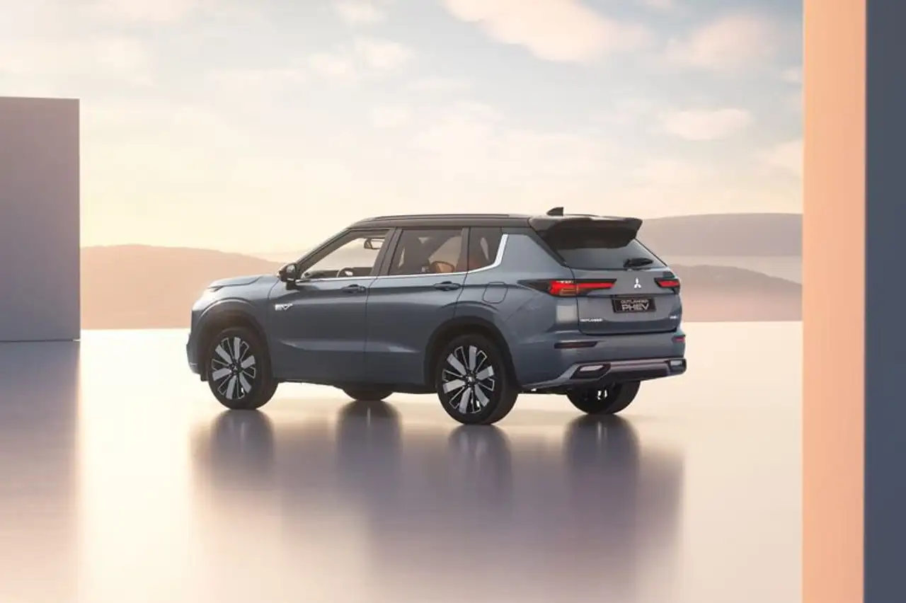 Mitsubishi Outlander 2026 — фото 10