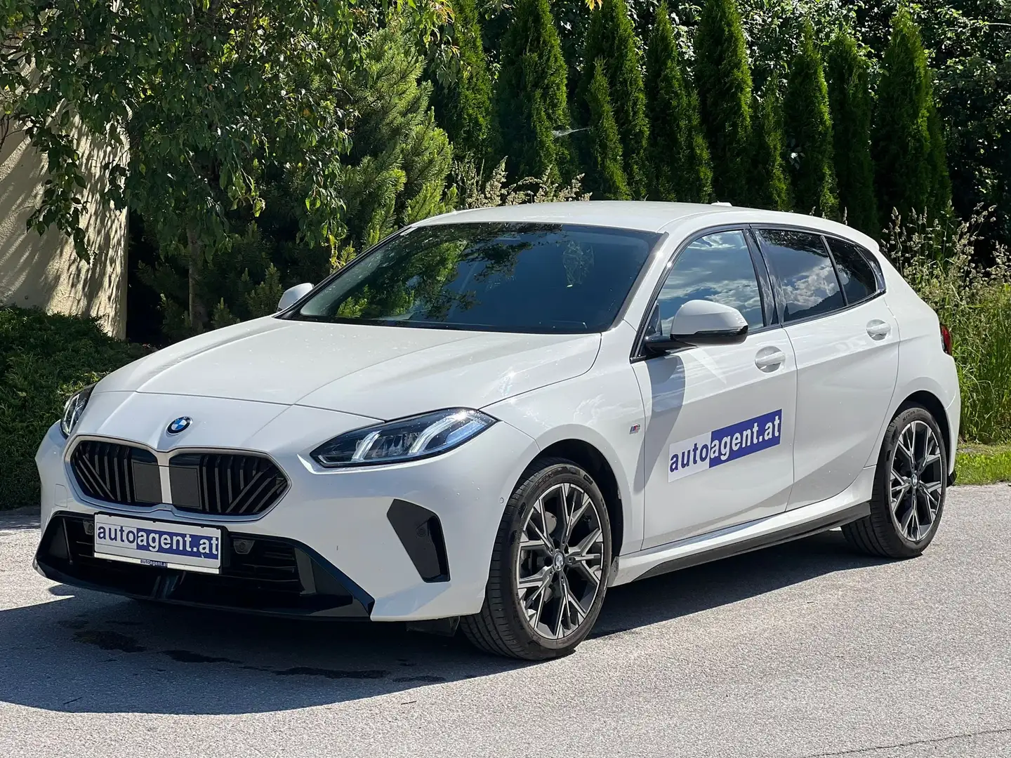 BMW 116 116i M-Sport Weiß - 1