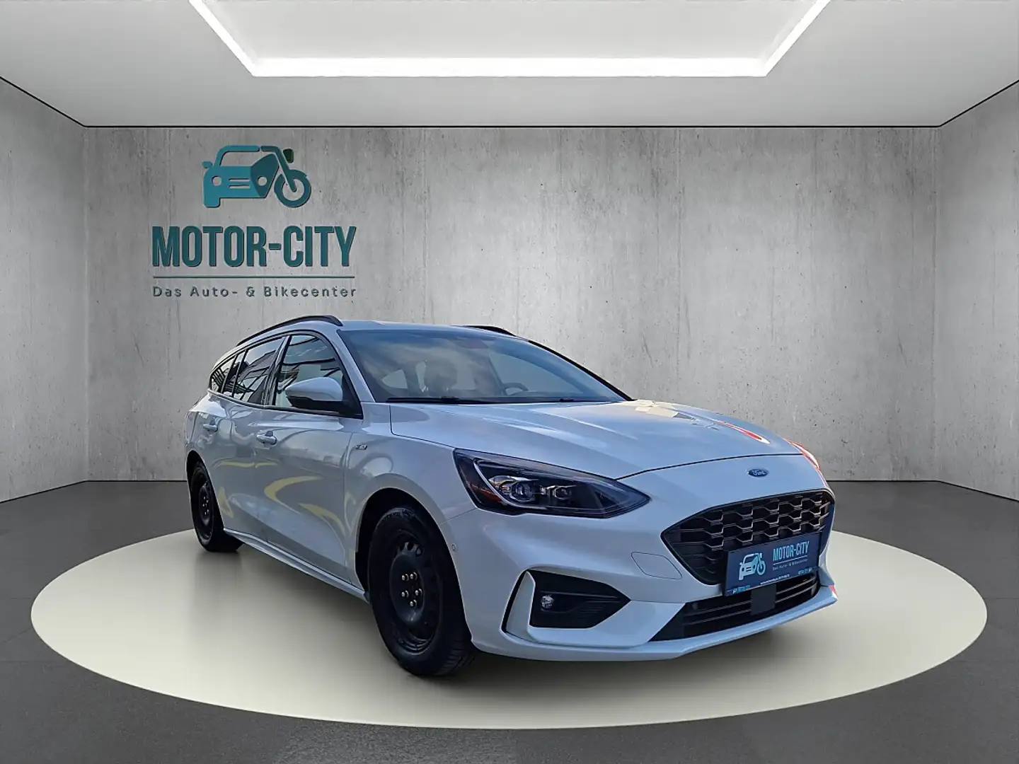 Ford Focus Traveller 1,5 EcoBoost ST-Line Aut. Weiß - 2