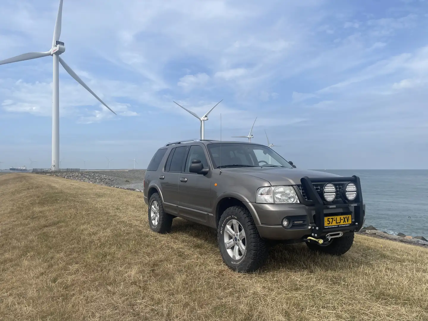 Ford Maverick EXPLORER 4.6-V8 limited Grijs - 1