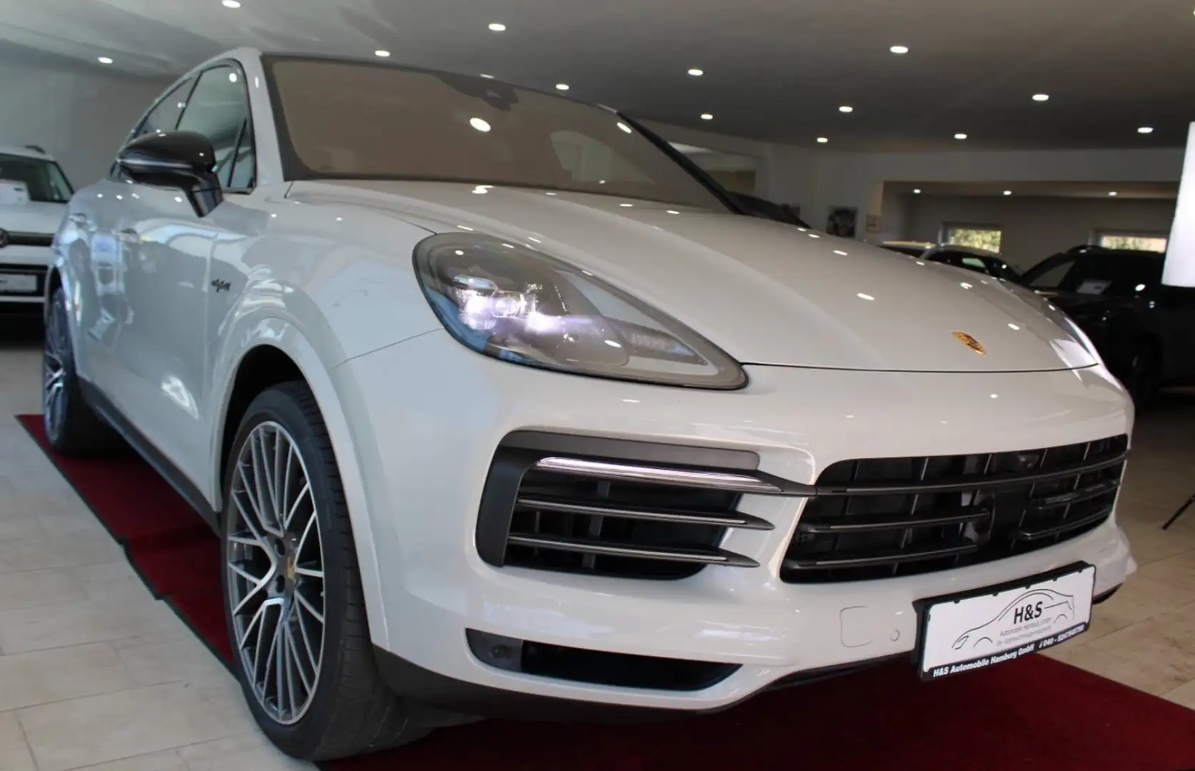 Porsche Cayenne Coupe E-Hybrid Platinum Edition Grau - 2