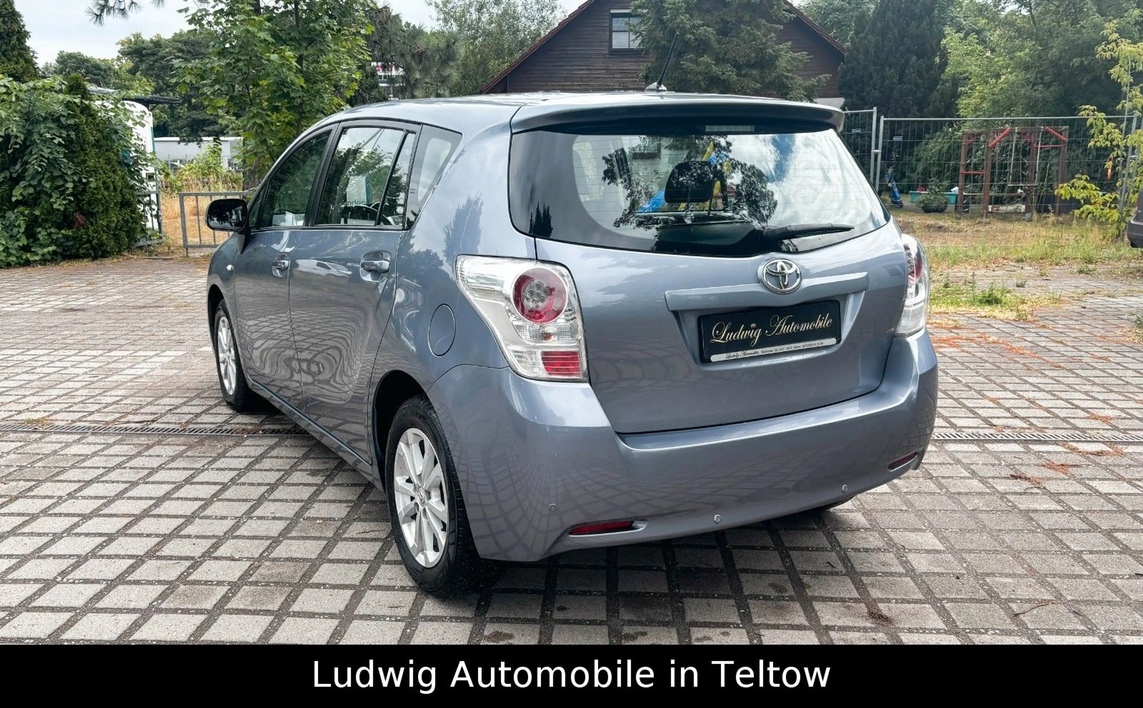 Toyota Verso Edition Automatik*Klima*wenig Kilometer — photo 7