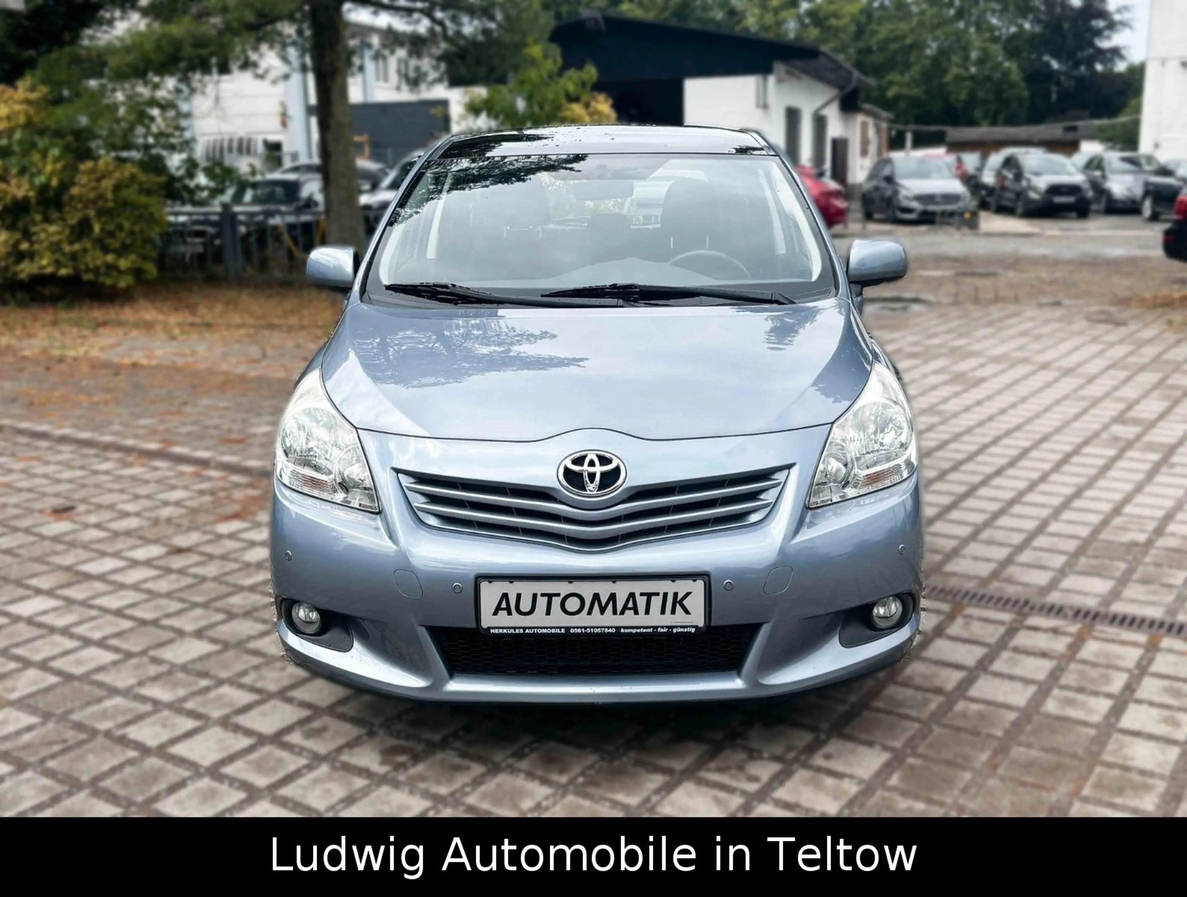 Toyota Verso Edition Automatik*Klima*wenig Kilometer — photo 2