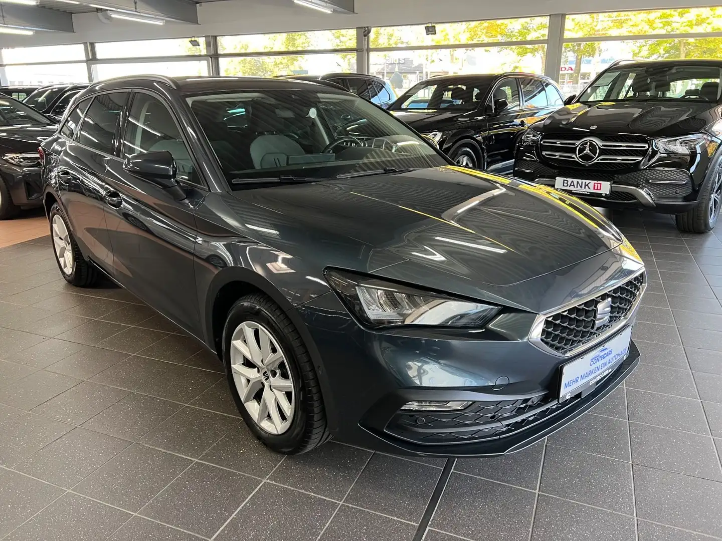 SEAT Leon 2.0 TDI ST Style Navi+Park+Assist M+Kamera Gris - 2