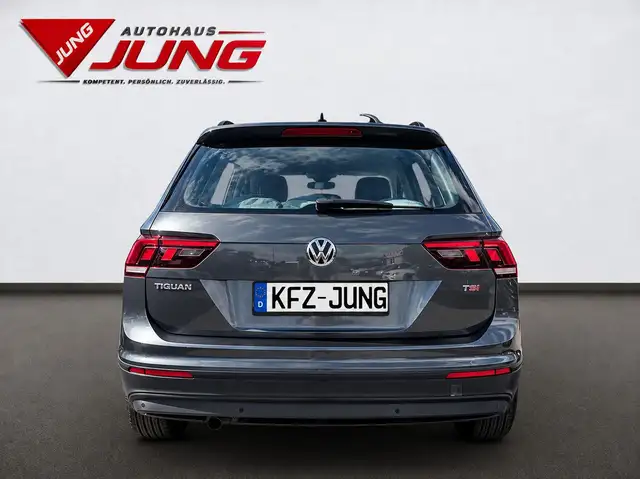 Volkswagen Tiguan view 7