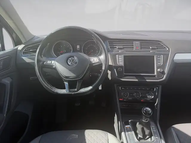 Volkswagen Tiguan view 10