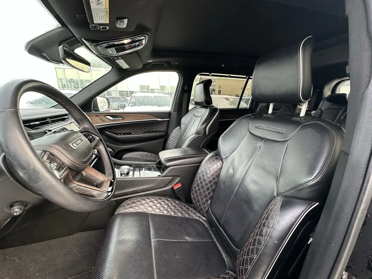 Jeep Grand Cherokee снимка Jeep Grand Cherokee