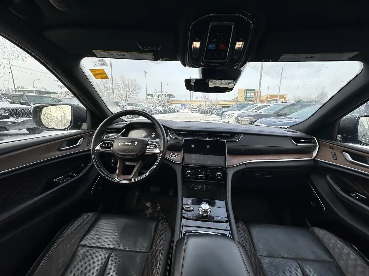 Jeep Grand Cherokee снимка Jeep Grand Cherokee