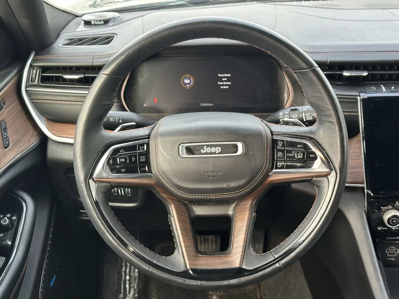 Jeep Grand Cherokee снимка Jeep Grand Cherokee