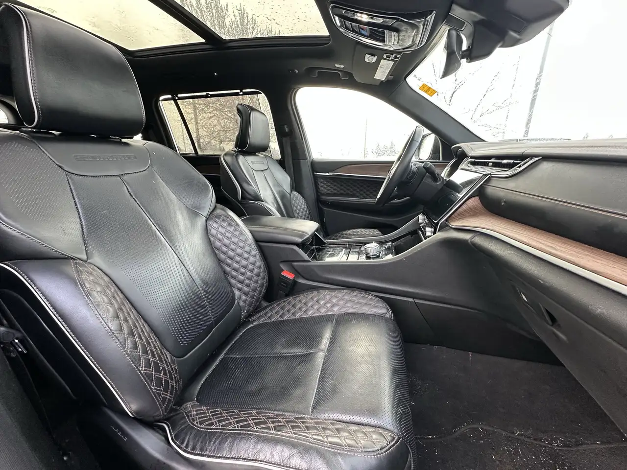 Jeep Grand Cherokee снимка Jeep Grand Cherokee