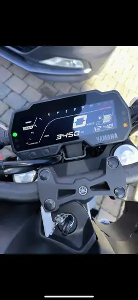 Yamaha MT-125 - foto 3