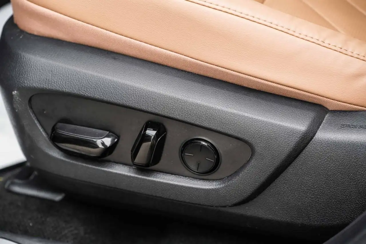 Lexus NX fotografie Lexus NX