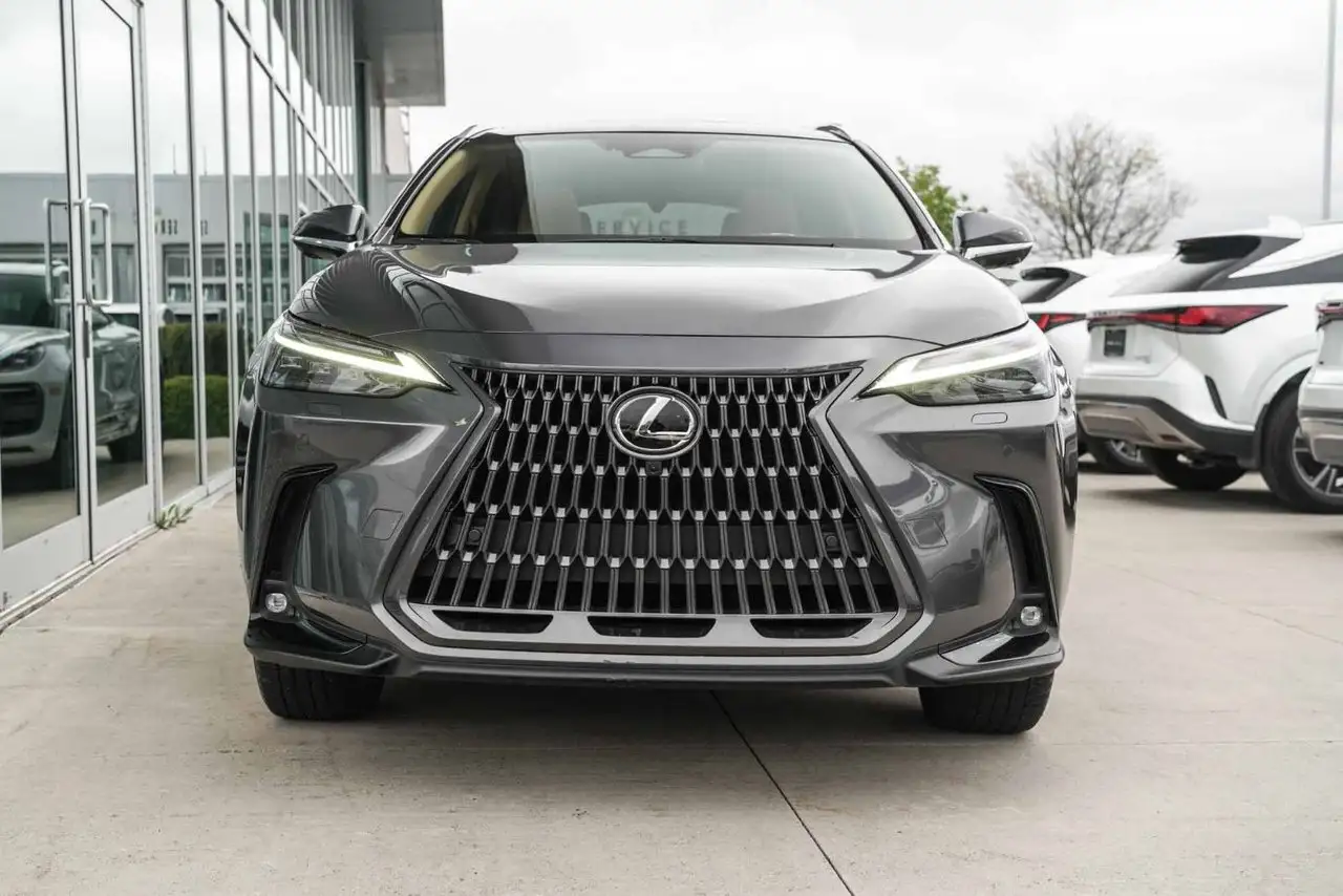 Lexus NX fotografie Lexus NX
