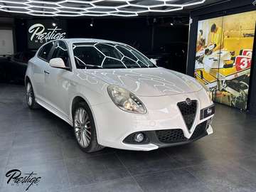 1.4 t. Distinctive 120cv E6