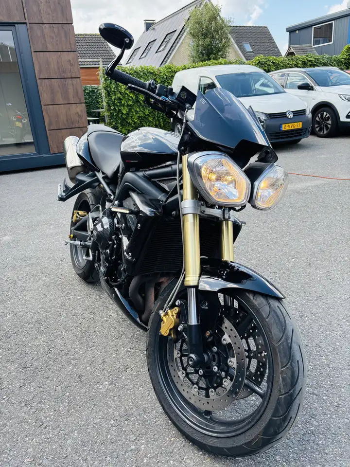 Triumph Street Triple 675