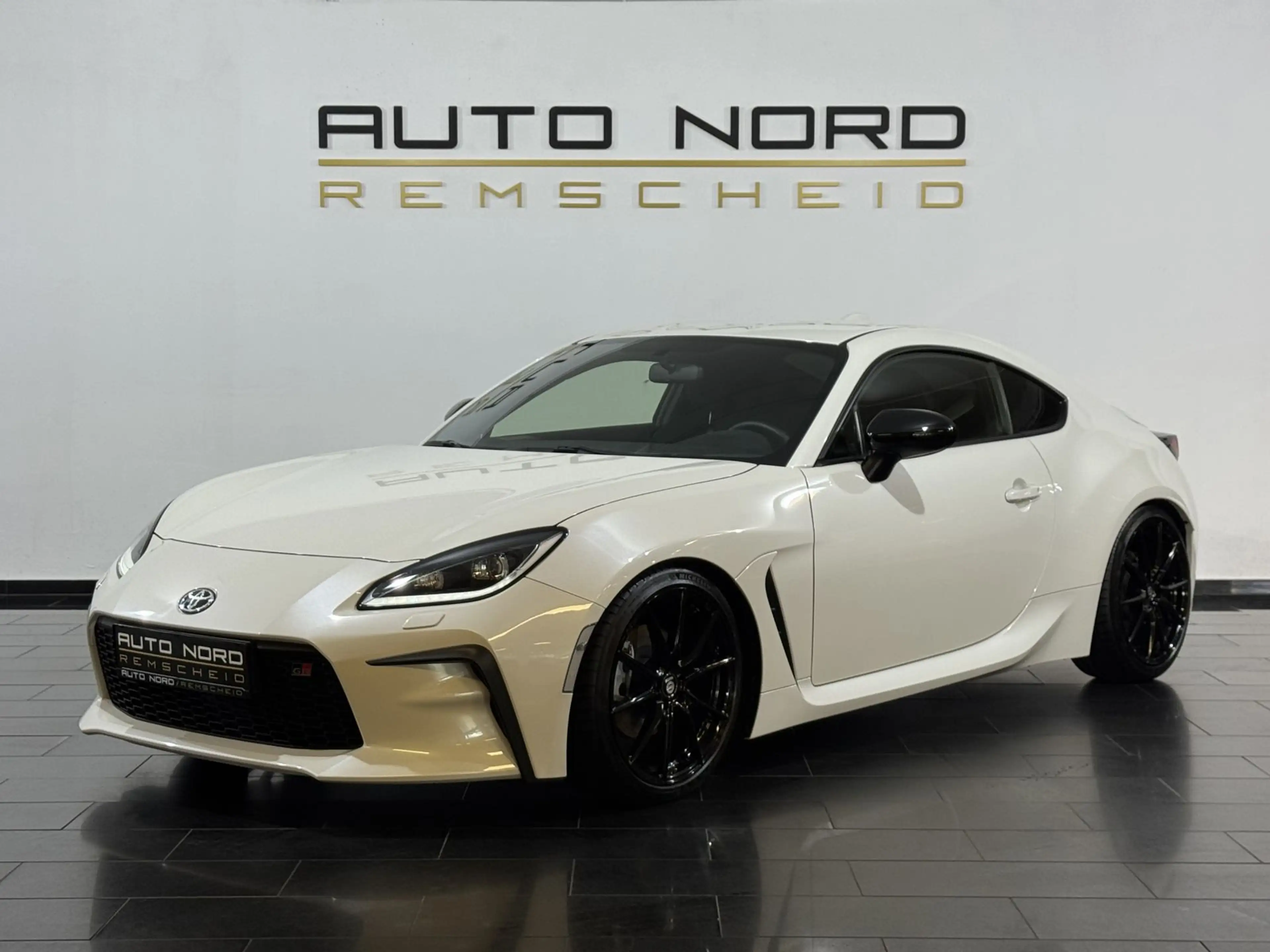 Toyota GR86 Premium *Virtual*Kamera*CarPlay*Tempomat* — photo 13