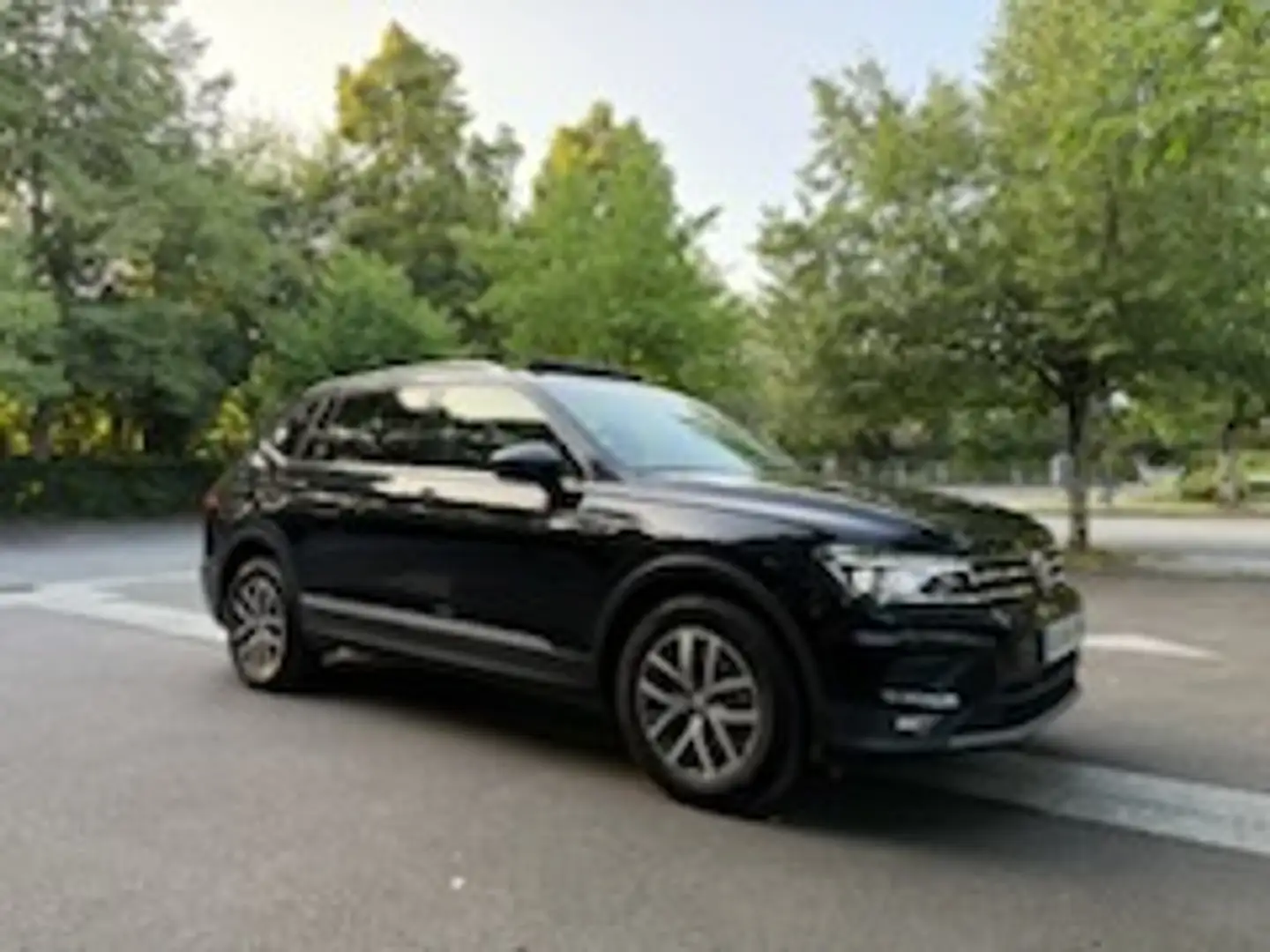 Volkswagen Tiguan Allspace Noir - 2