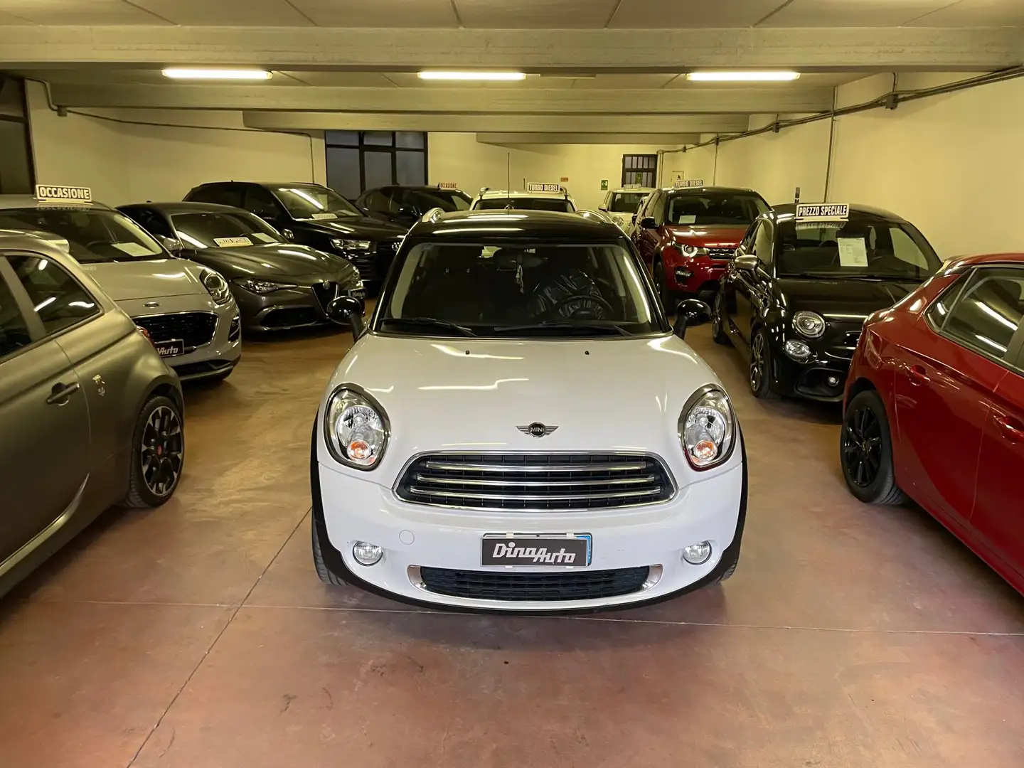 MINI Cooper D Countryman Mini Countryman 1.6 Cooper D all4 Bílá - 2
