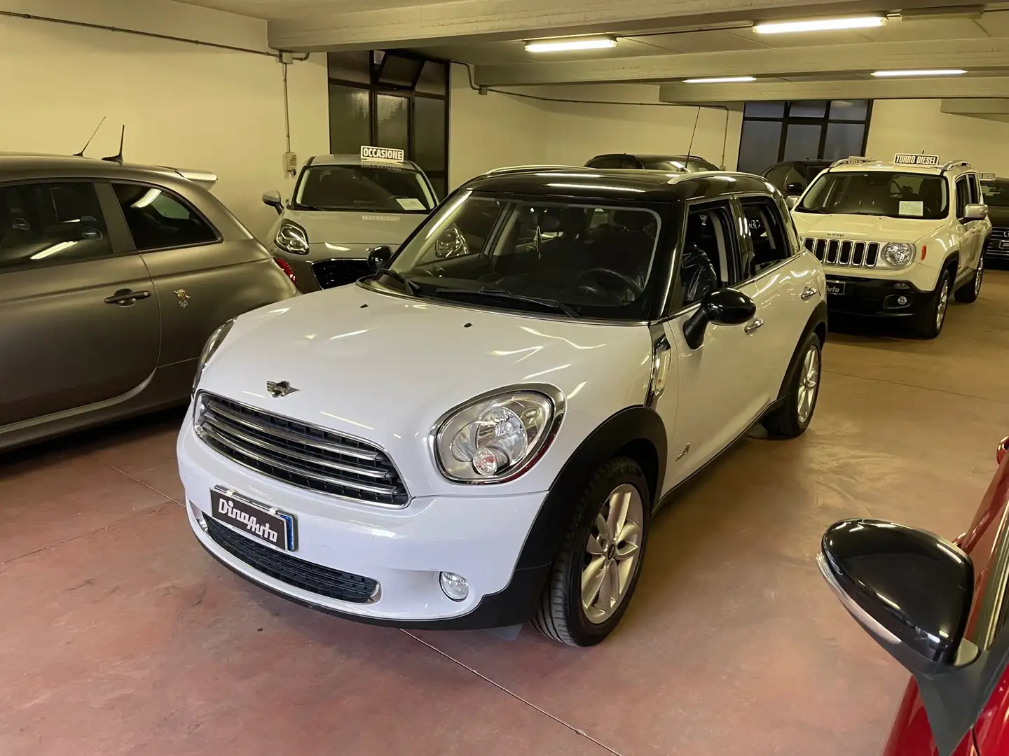 MINI Cooper D Countryman Mini Countryman 1.6 Cooper D all4 Bílá - 1
